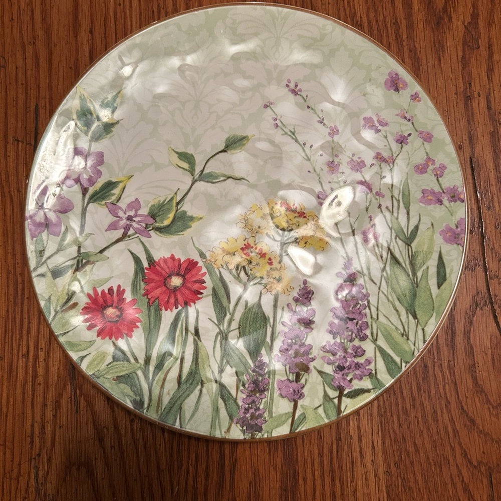 Floral Patterned Plates - Picture 3 of 6